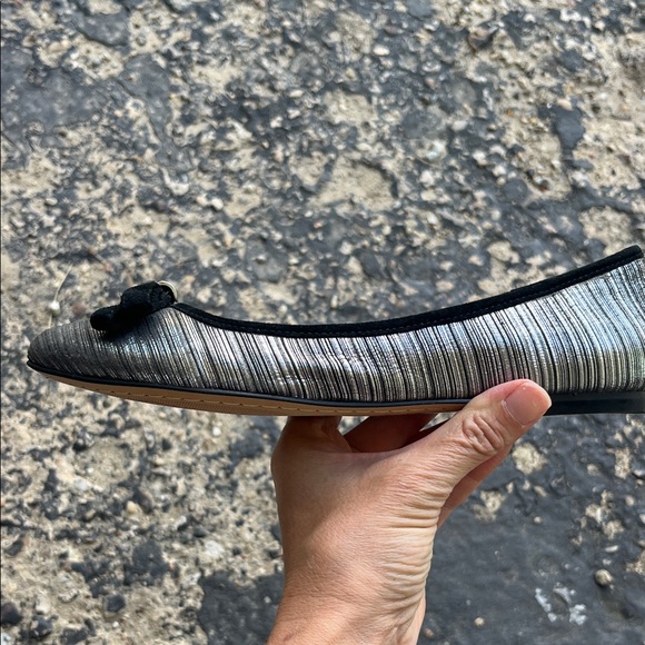 New Vince Camuto leather Women's Flats in Black and Silver - Picture 3 of 14